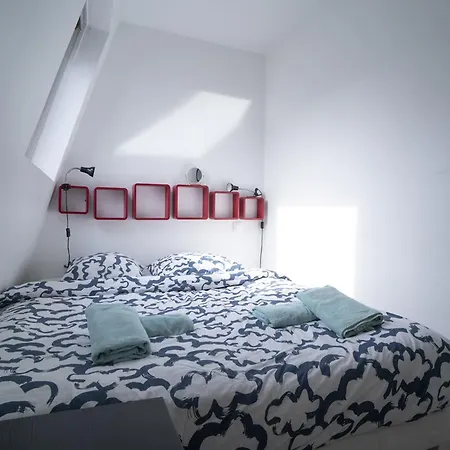 Comfortable In The Heart Of * Parigi